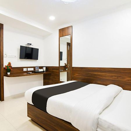 Super Hotel O Eminent Hotel Kalkutta Kültér fotó